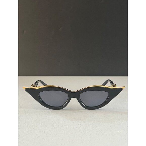 Valentino Garavani V Goldcut II VLS-114A- 49 Titanium Cat-Eye black Sunglasses main image 5